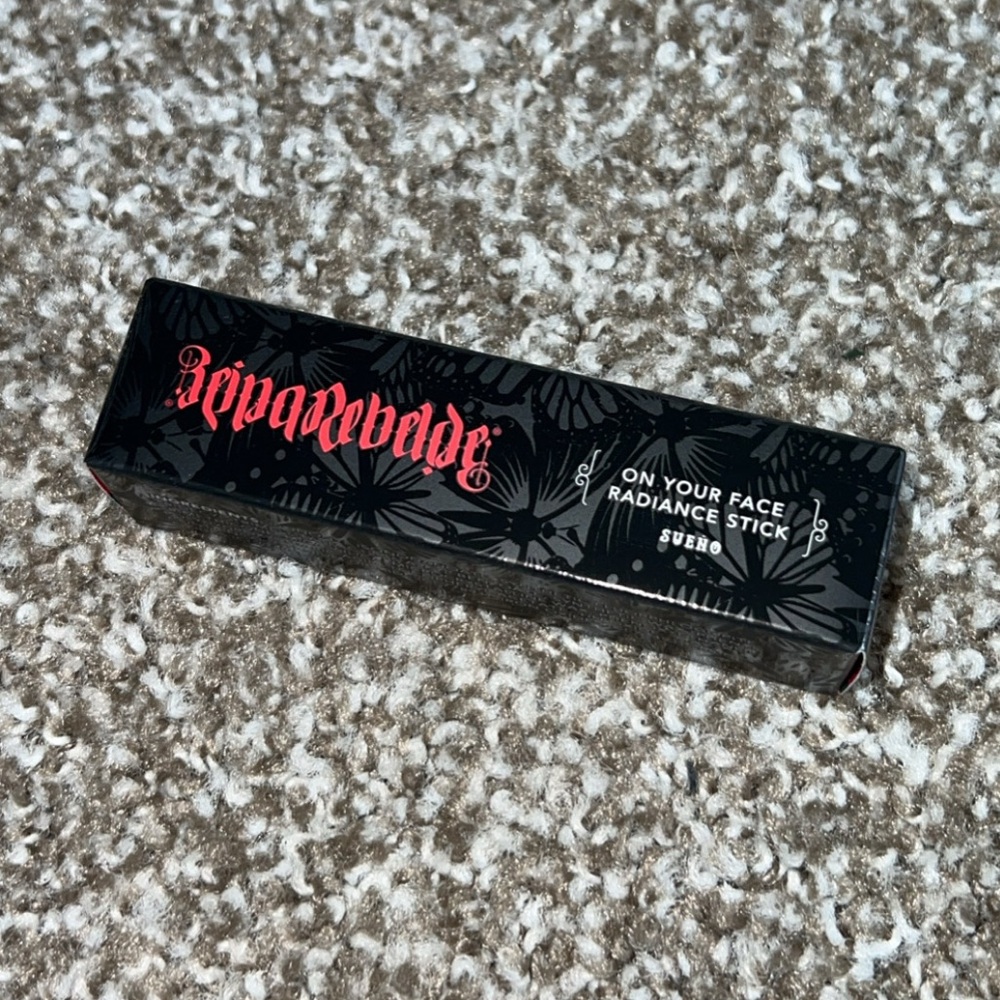 NWT reina rebelde moonlit sueno radiance stick